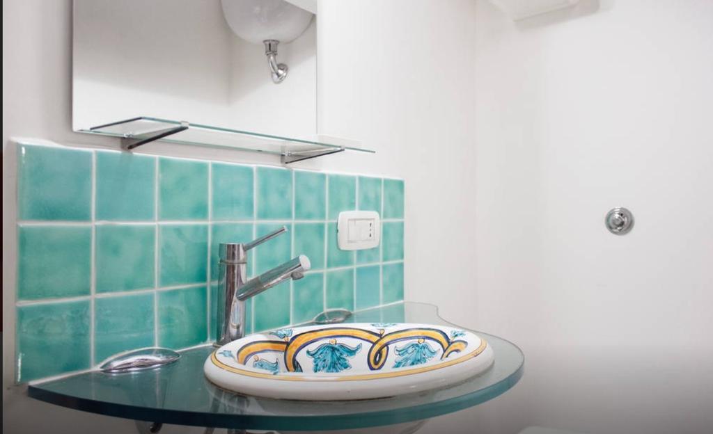 Flat Tribunali Neapol Pokój zdjęcie