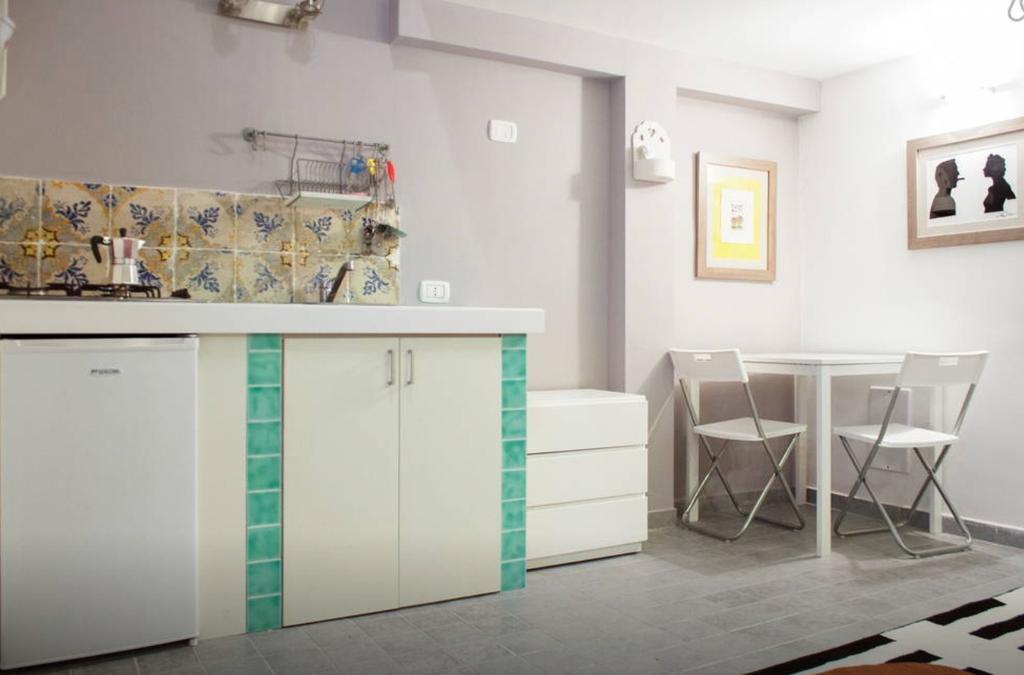Flat Tribunali Neapol Pokój zdjęcie