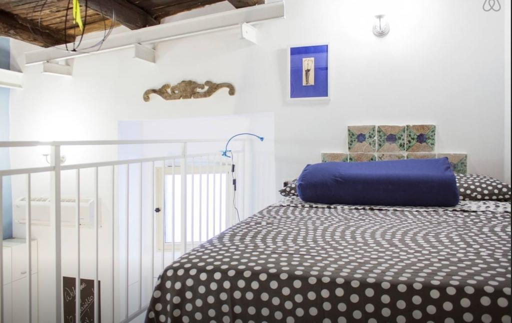 Flat Tribunali Neapol Pokój zdjęcie